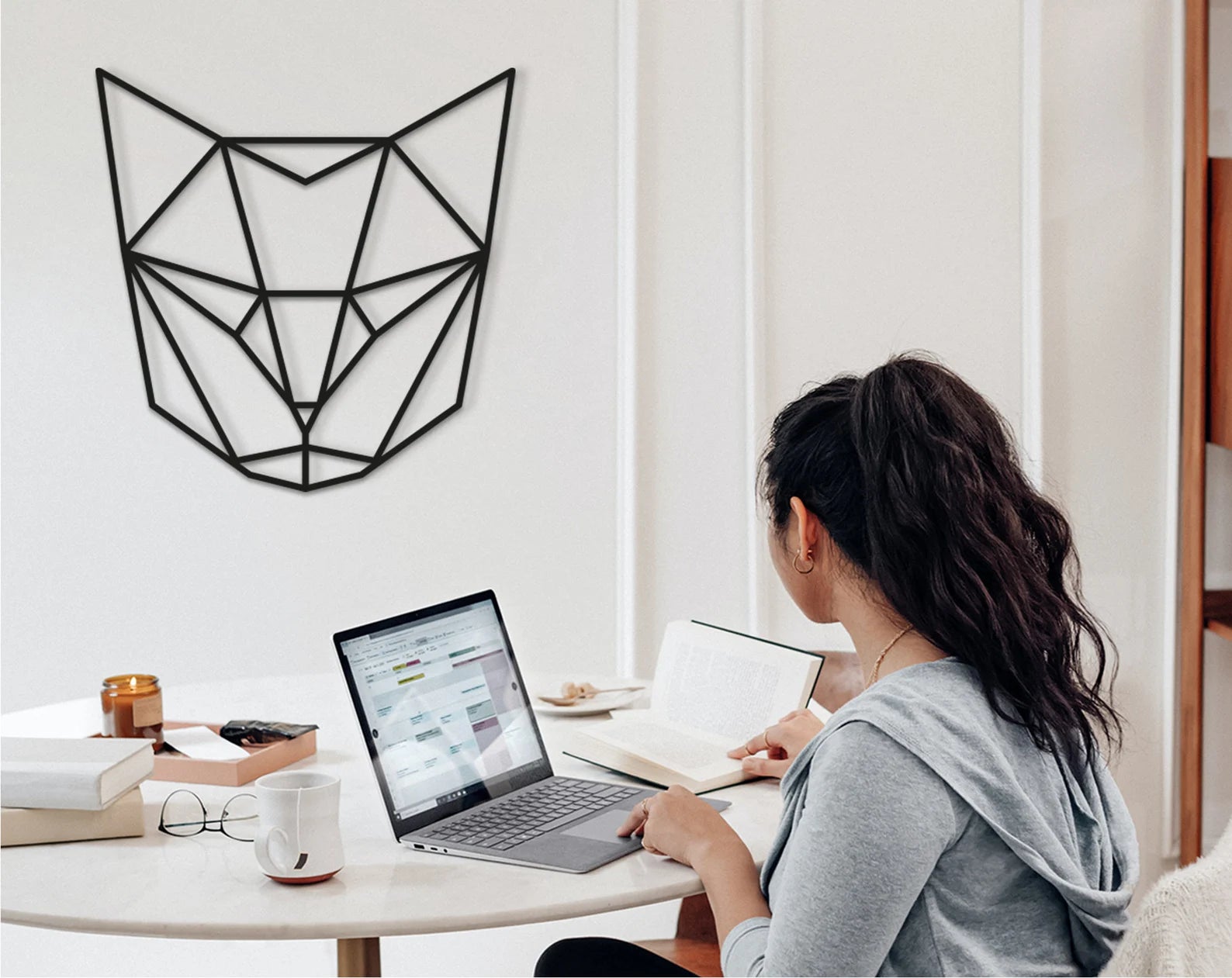 Geometric Cat Head Wall Decor: Wooden Animal Art