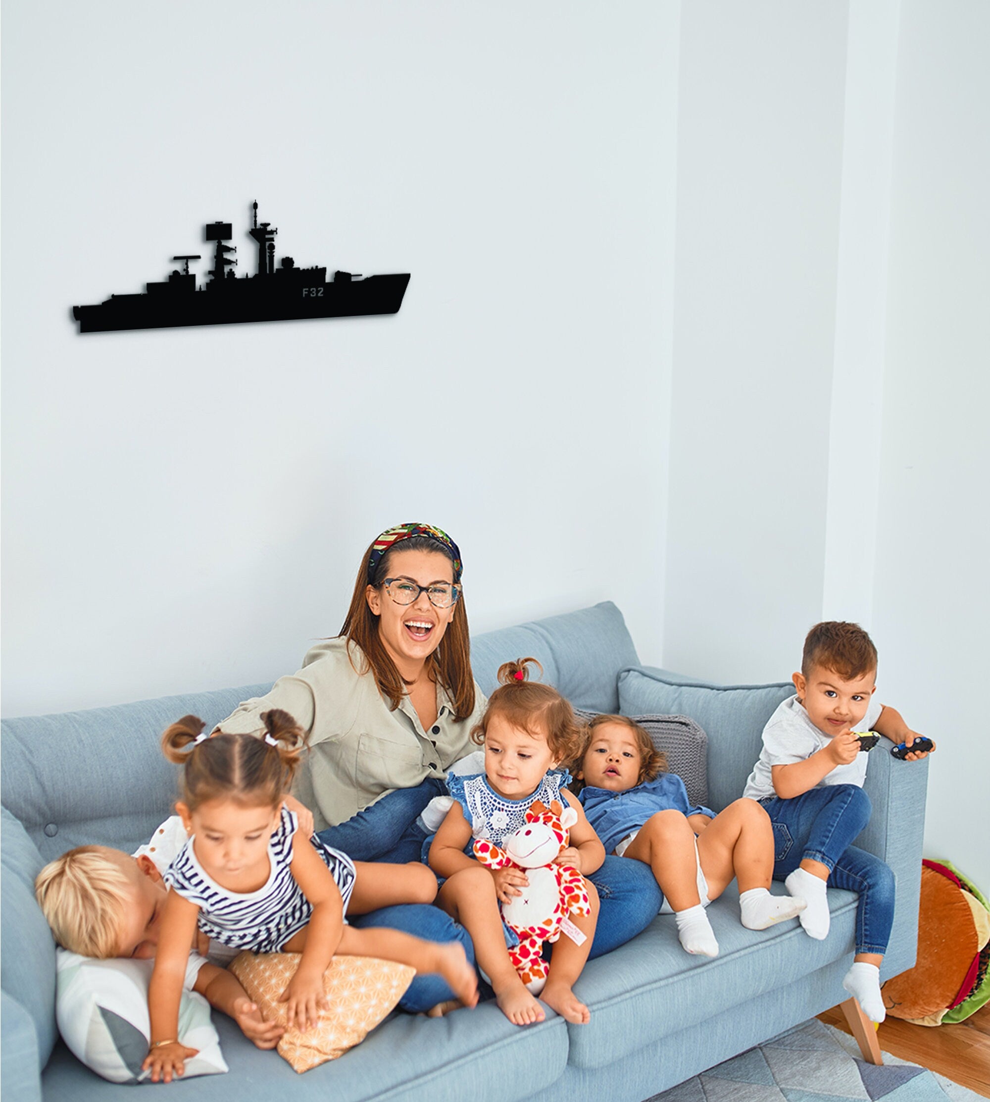 HMS Salisbury F32 Wood Ship Model: Royal Navy Wall Art