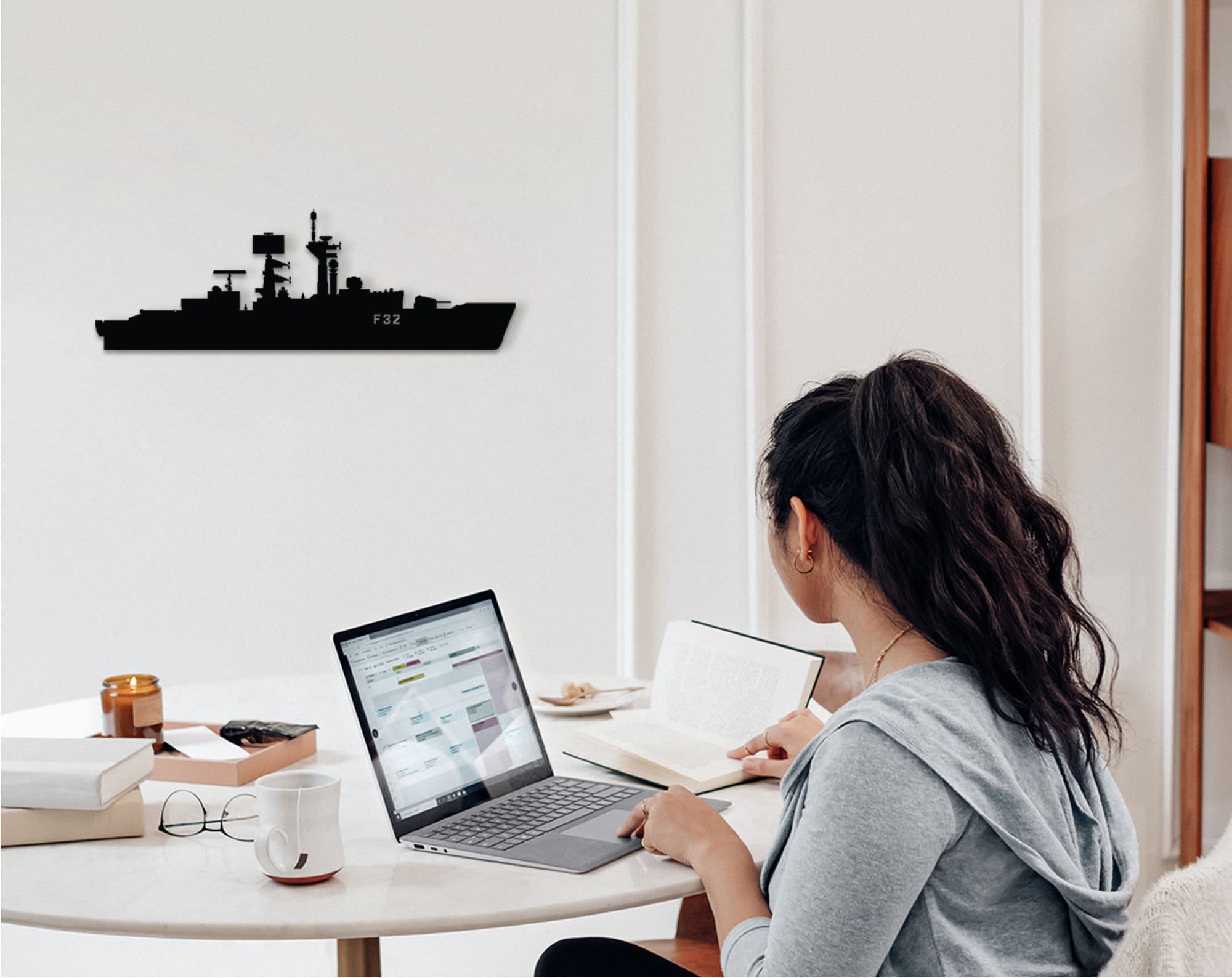 HMS Salisbury F32 Wood Ship Model: Royal Navy Wall Art