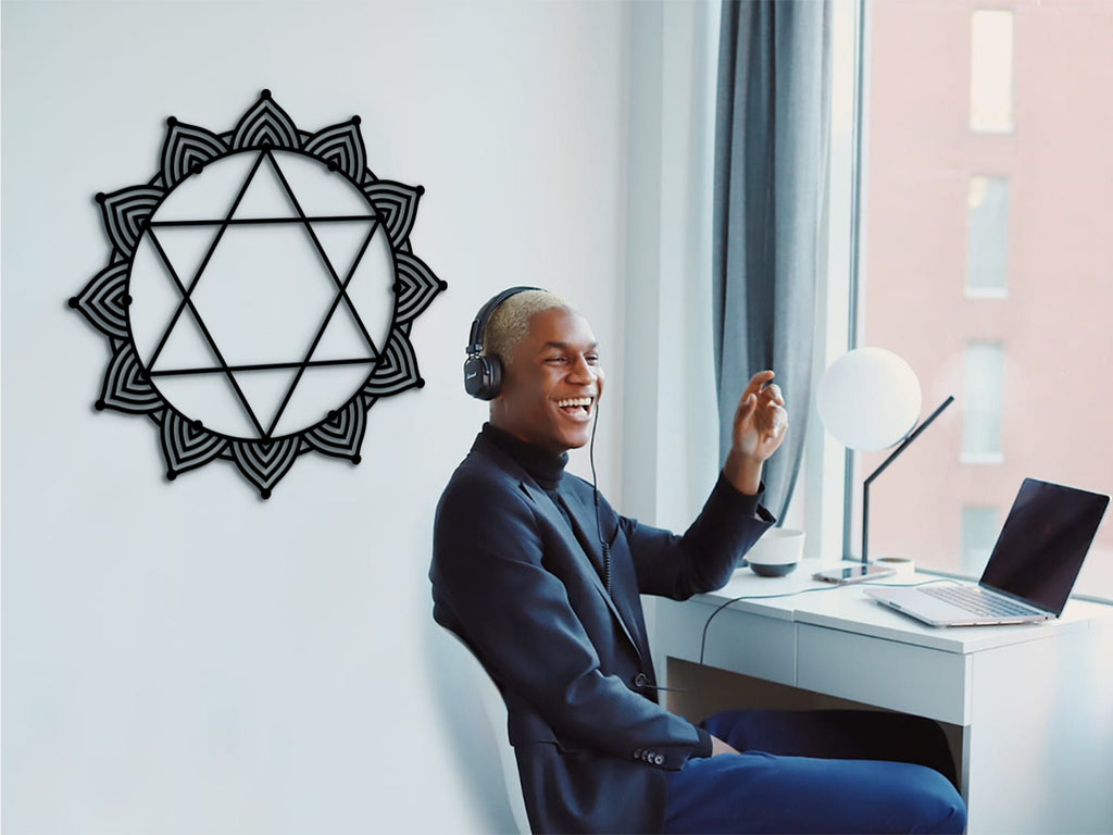 Wooden Star of David Wall Decor: Jewish Hexagram Art