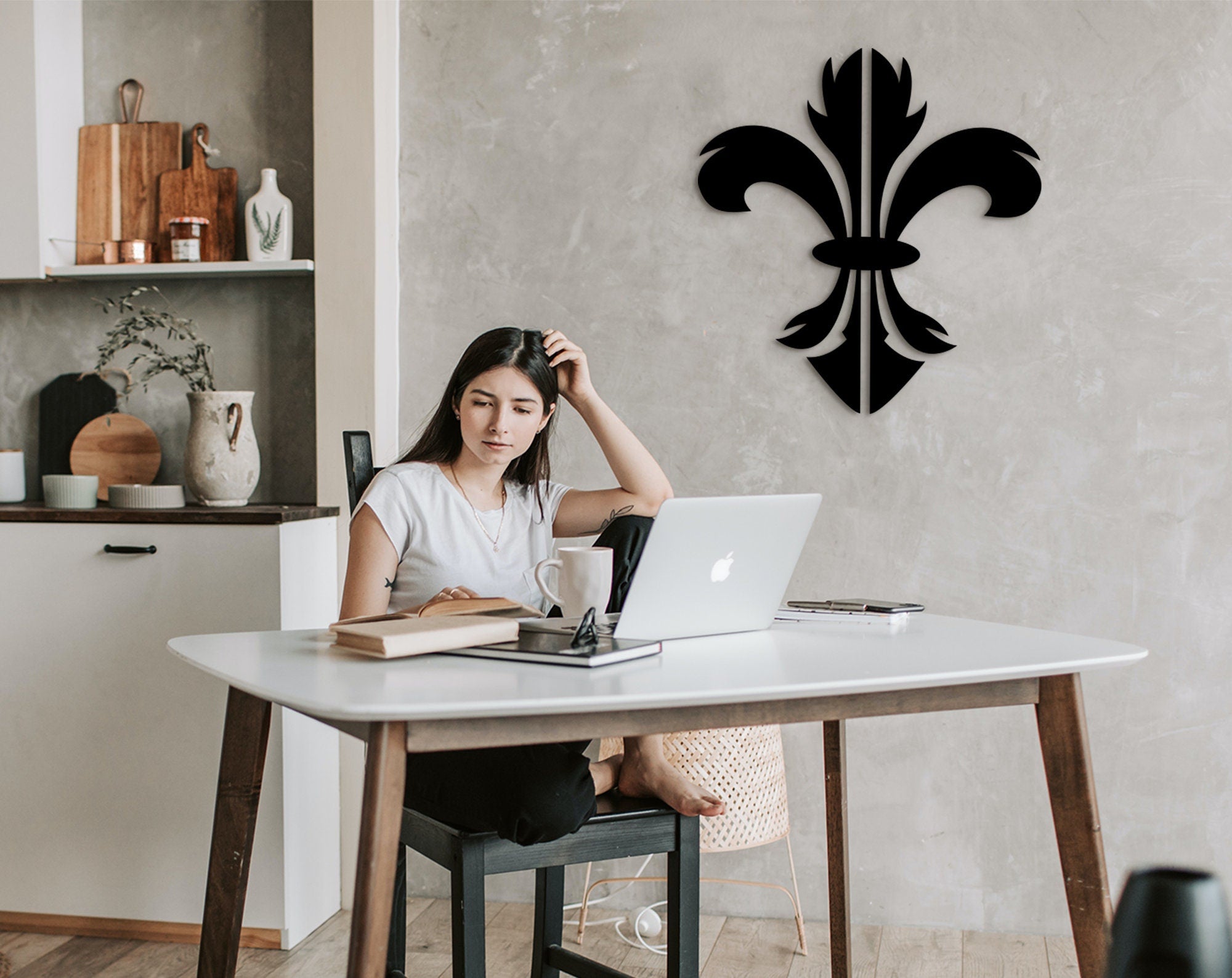 Fleur De Lis Wooden Wall Decor: Handcrafted Distressed Finish