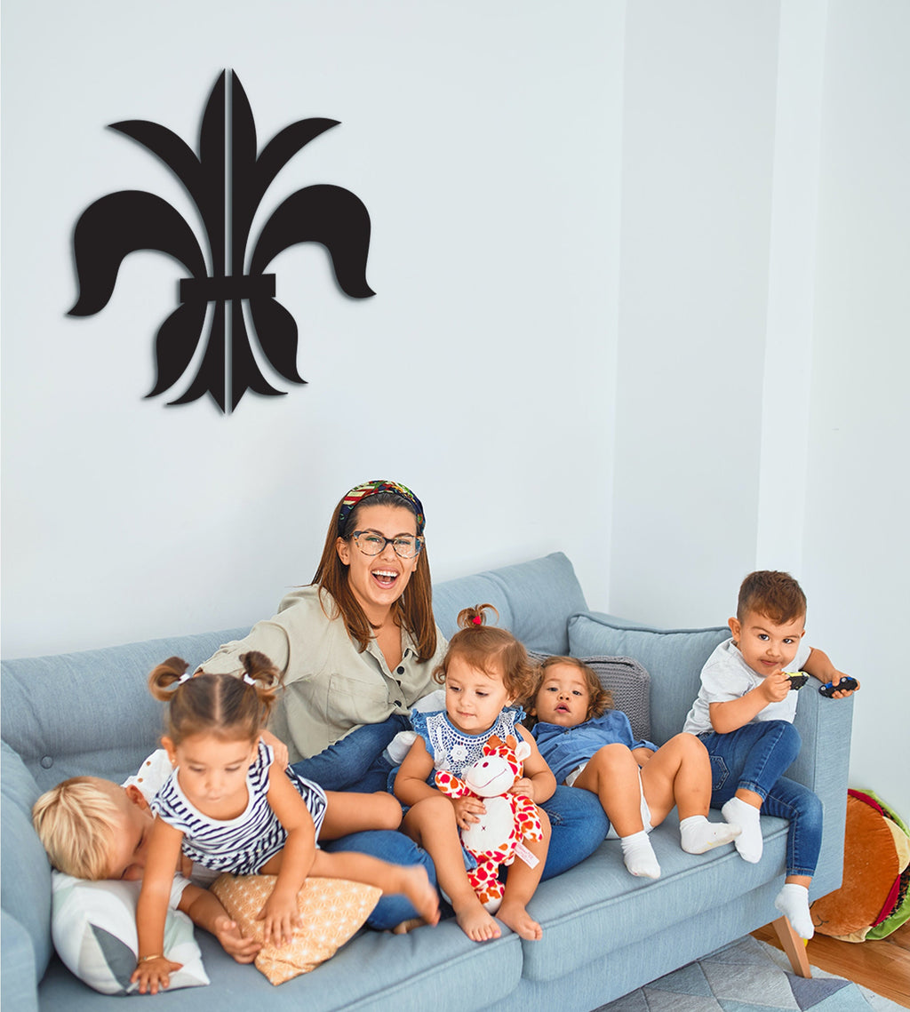 Fleur De Lis Wooden Wall Art: Distressed Farmhouse Decor