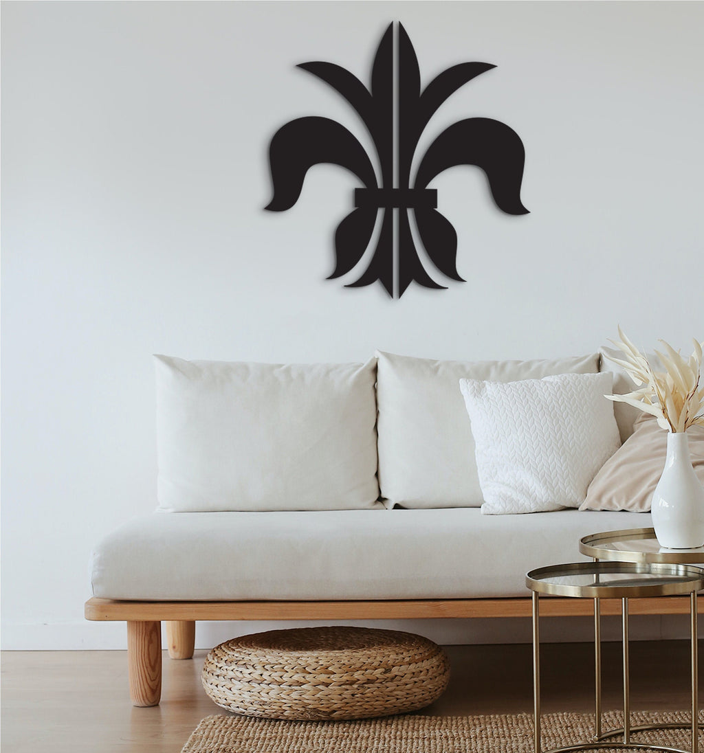 Fleur De Lis Wooden Wall Art: Distressed Farmhouse Decor