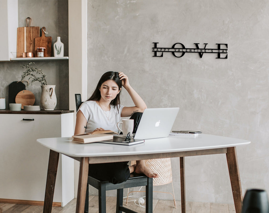 Valentines Day Wood Wall Decor: Elegant Office Art
