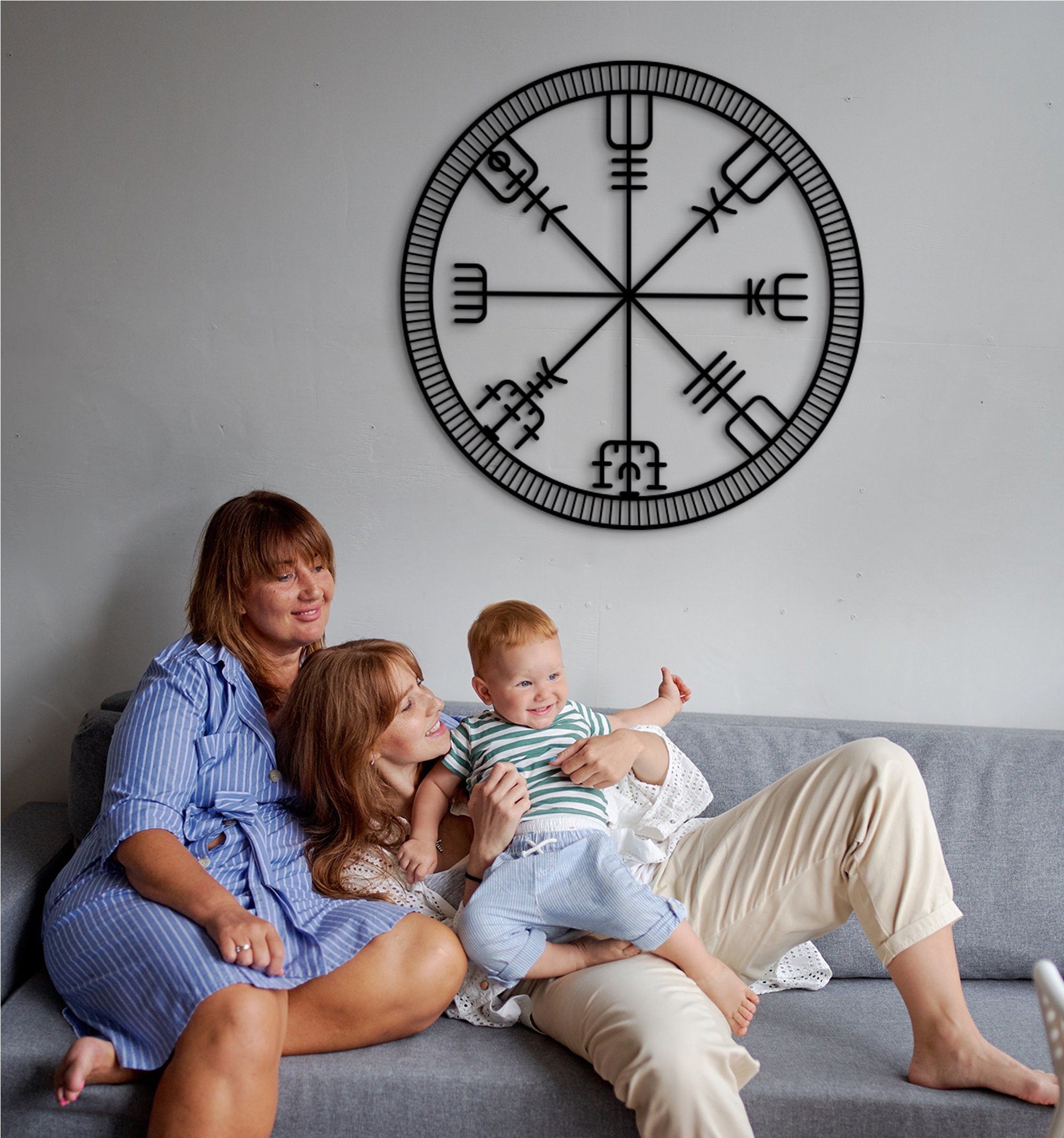 Wooden Vegvisir Runic Compass Wall Decor: Viking Nordic Art