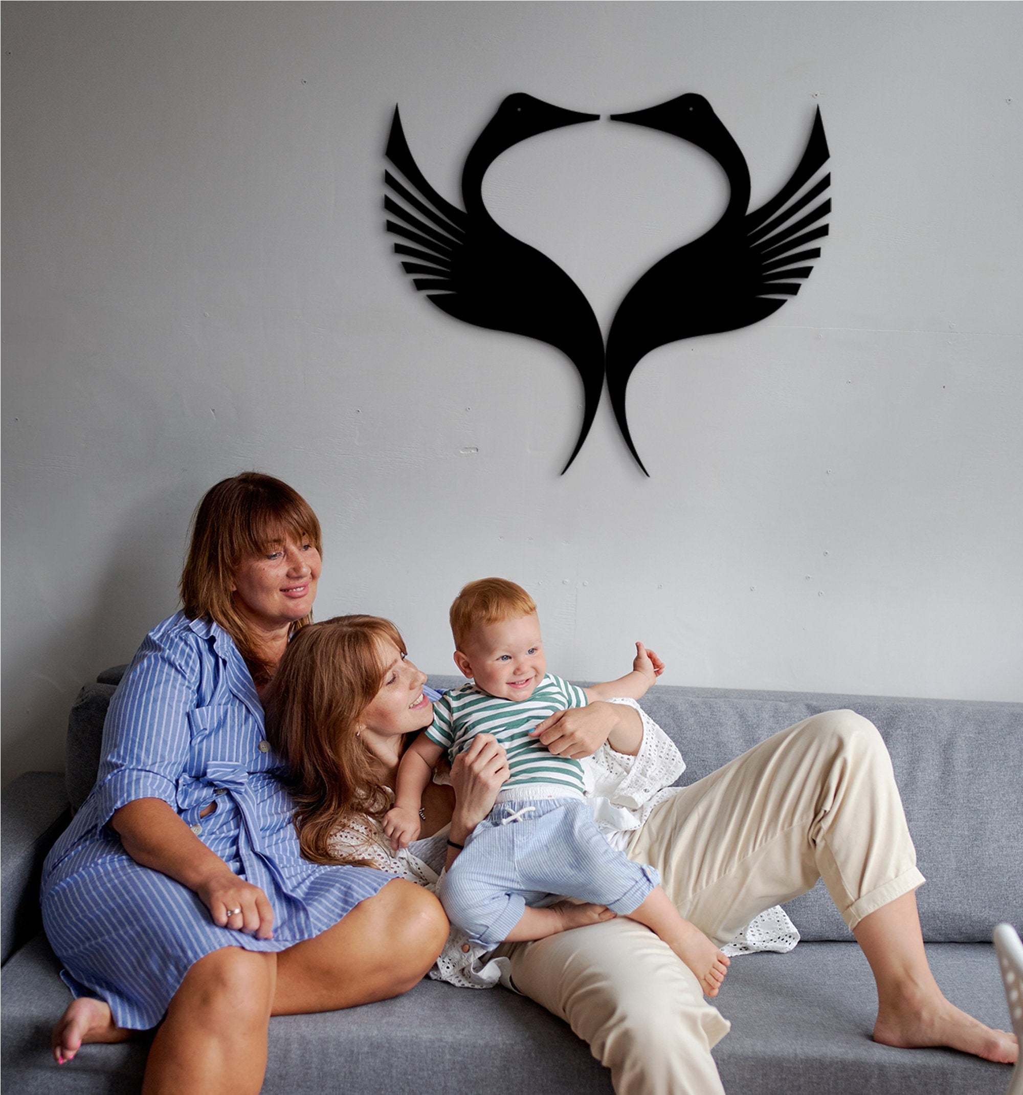 Black Swan Wood Wall Art: Minimalist Home Decor
