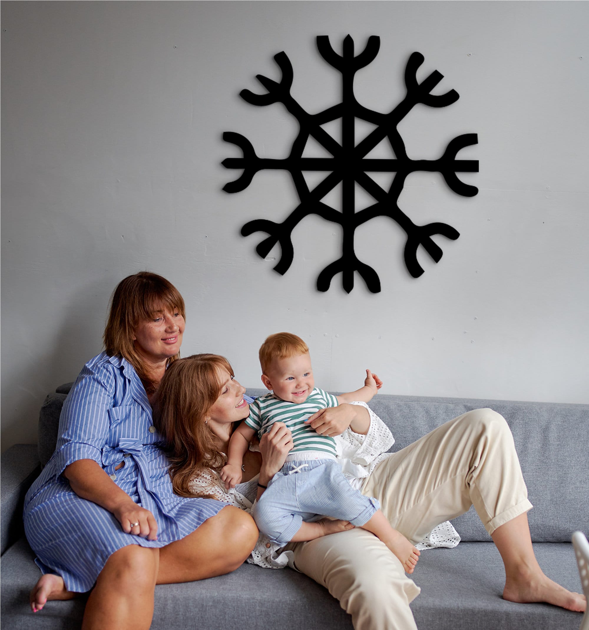 Helm of Awe Wooden Wall Art: Viking Aegishjalmur Decor