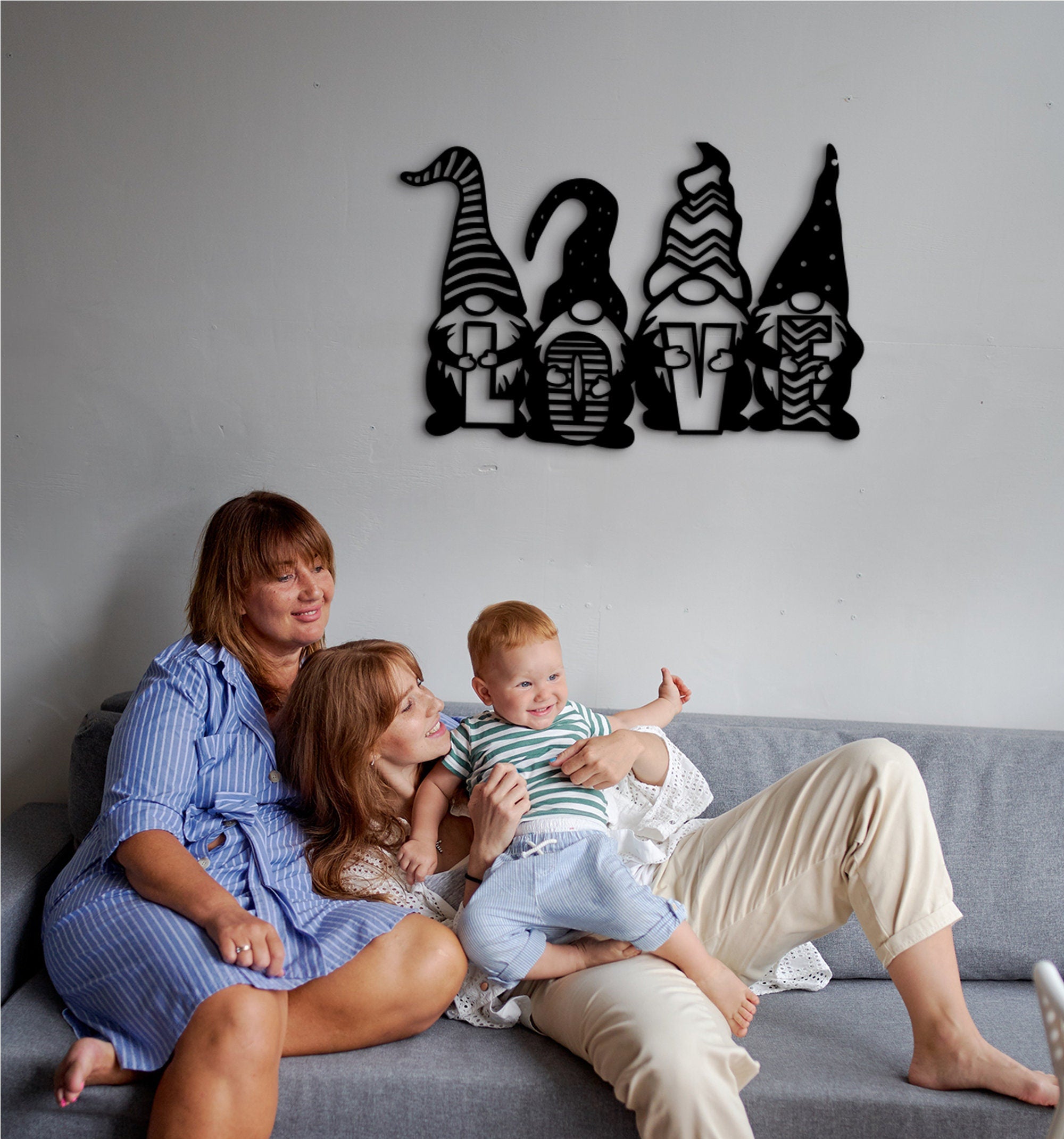 Gnomes Love Wood Wall Art: Geometric Christmas Ornament Decor