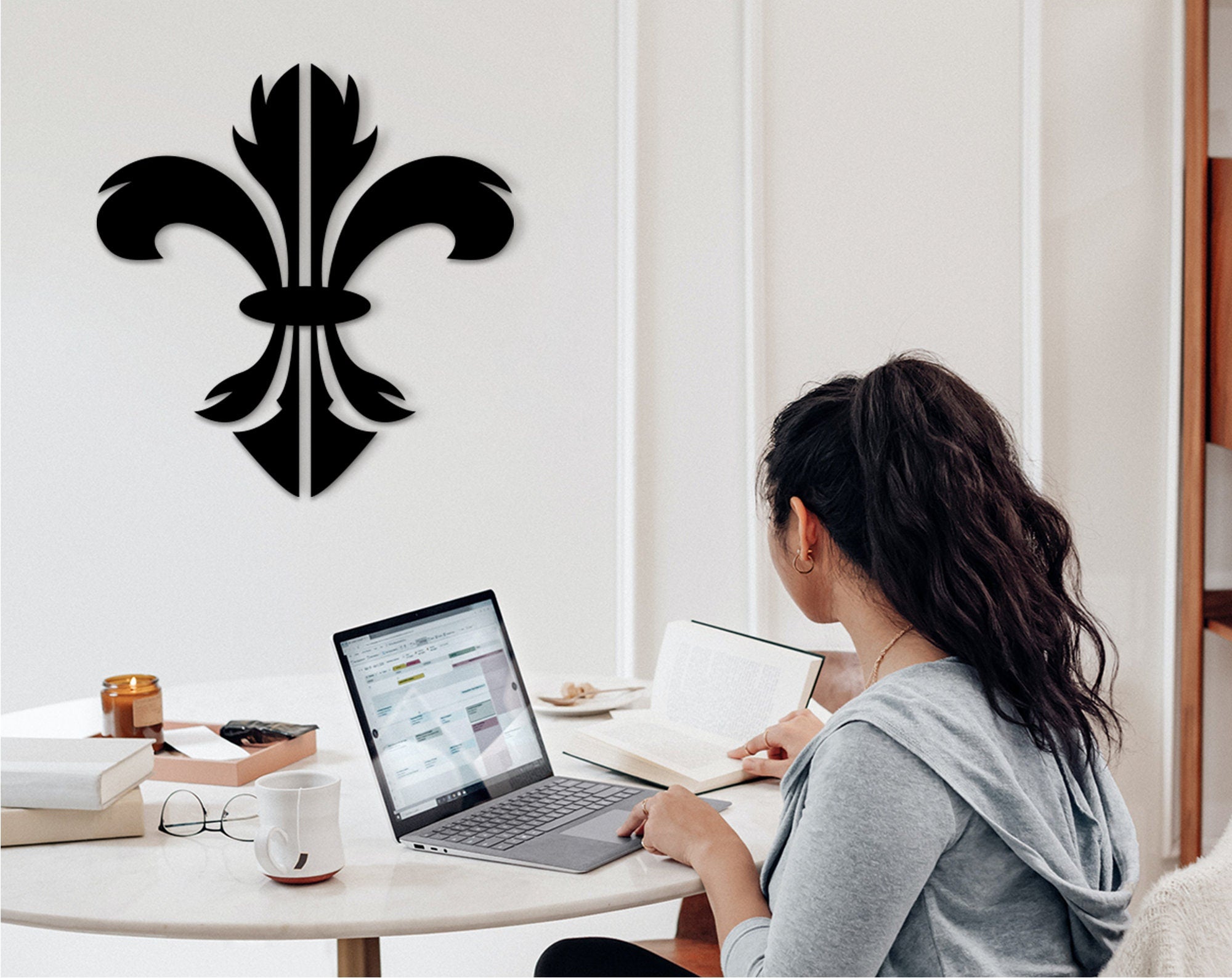 Fleur De Lis Wooden Wall Decor: Handcrafted Distressed Finish