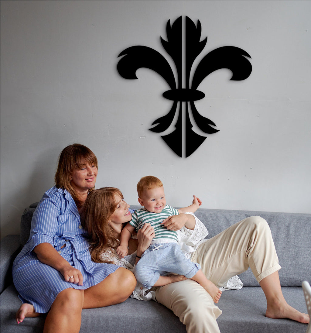 Fleur De Lis Wooden Wall Decor: Handcrafted Distressed Finish