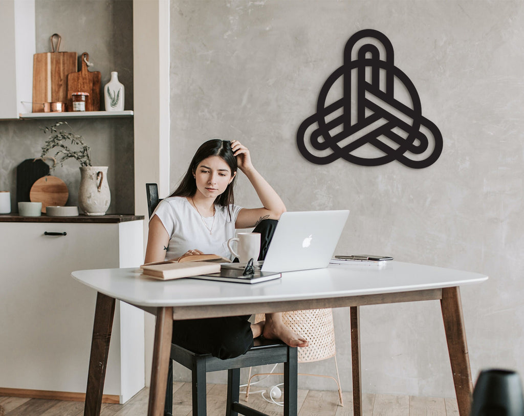 Triquetra Wood Wall Art: Celtic Knot Decor