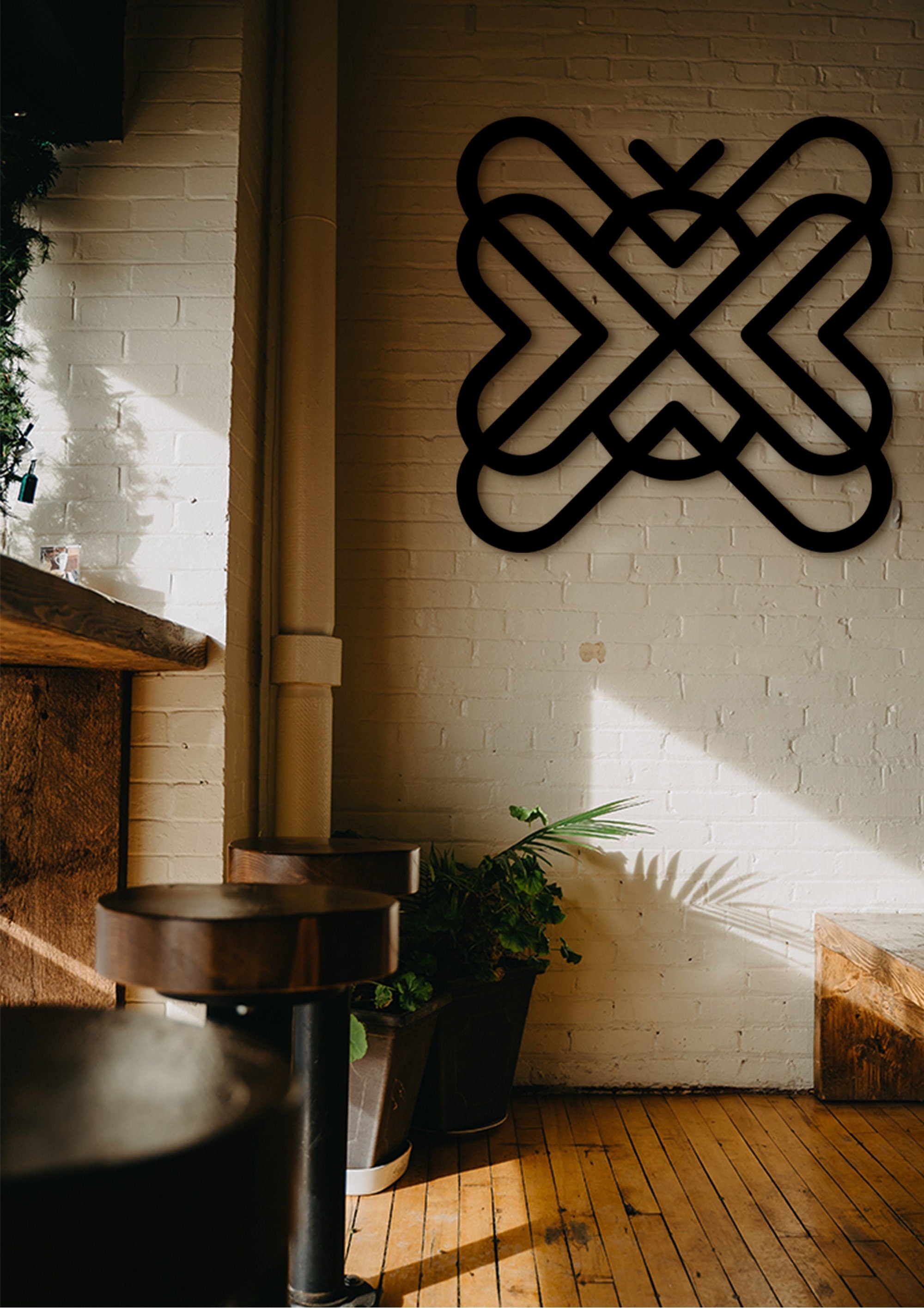 Geometric Bee Wall Decor: Modern MDF Art