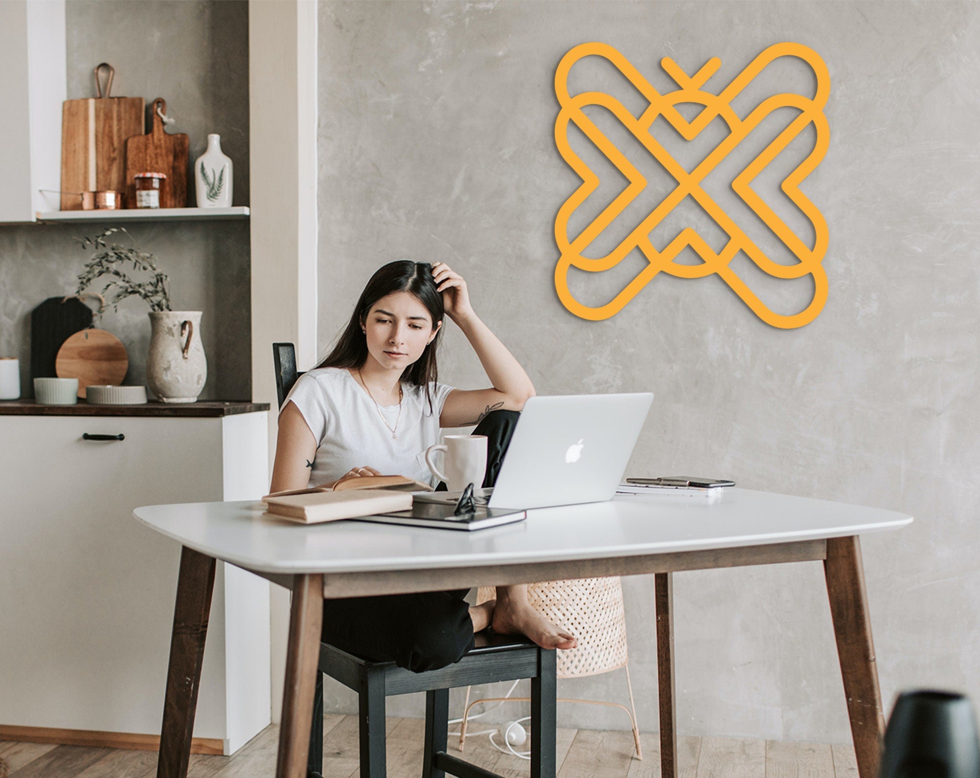 Geometric Bee Wall Decor: Modern MDF Art