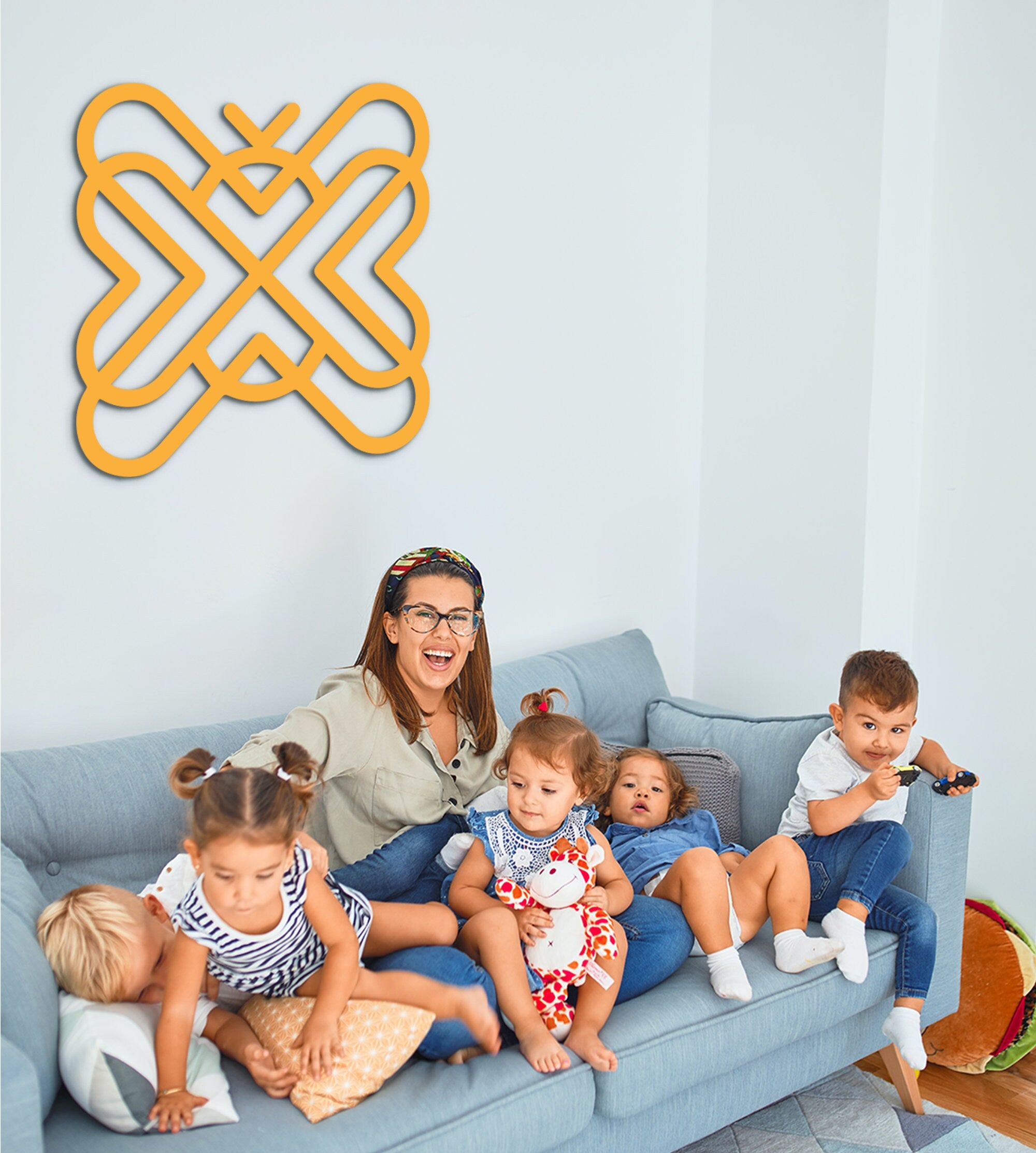 Geometric Bee Wall Decor: Modern MDF Art