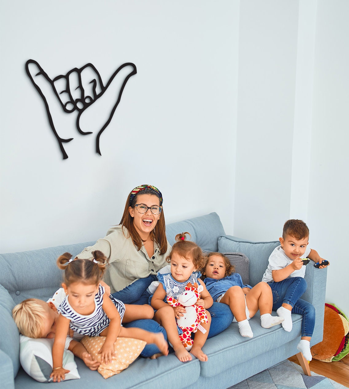 Shaka Sign Wood Wall Decor: Hawaii Gesture Art