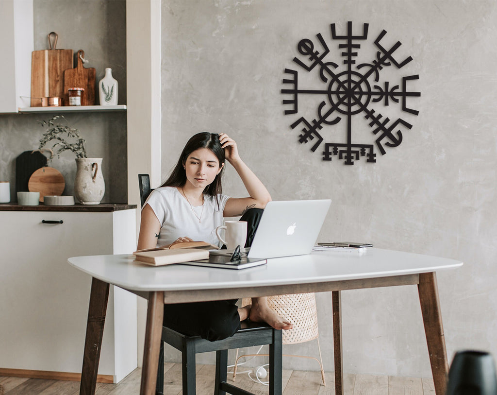 Vegvisir Runic Compass: Scandinavian Wood Wall Art