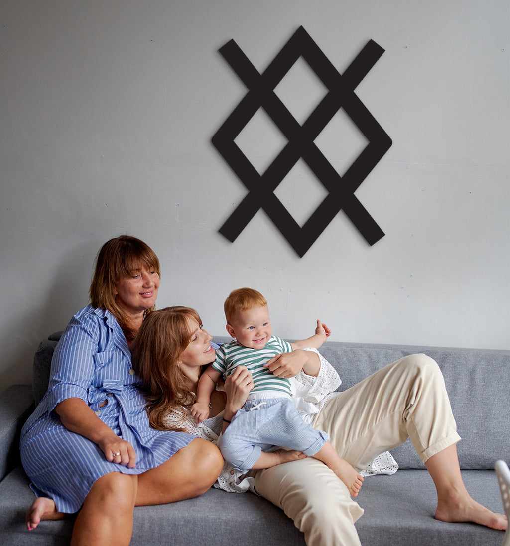 GUNGNIR Viking Symbol Wood Wall Art: Skuld’s Net Protection Amulet