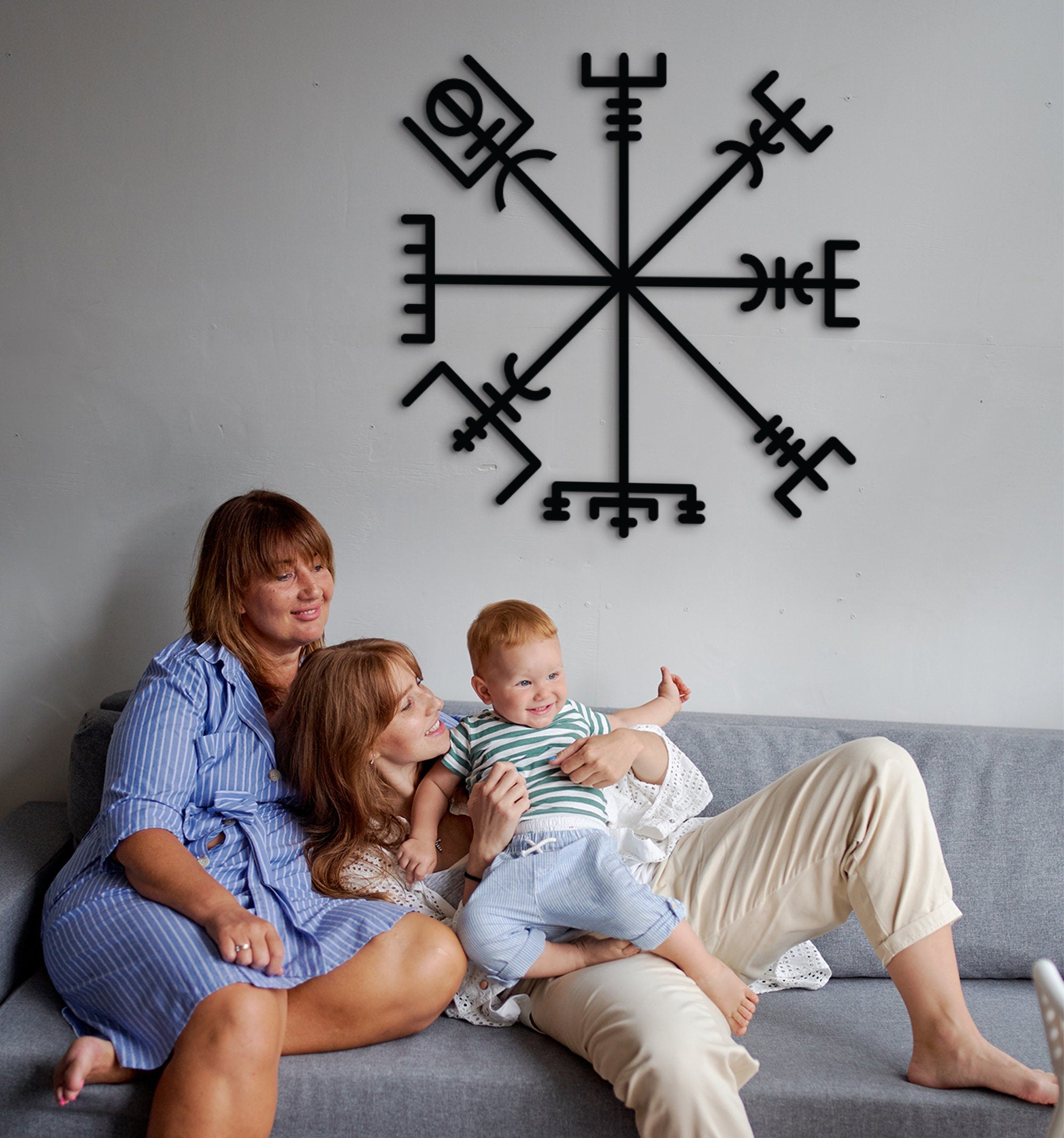 Viking Vegvisir Wood Wall Art: Runic Compass Decor