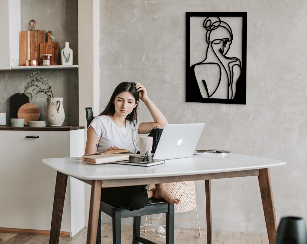 Abstract Woman Line Art: Wood Wall Decor, Minimalist Home Design