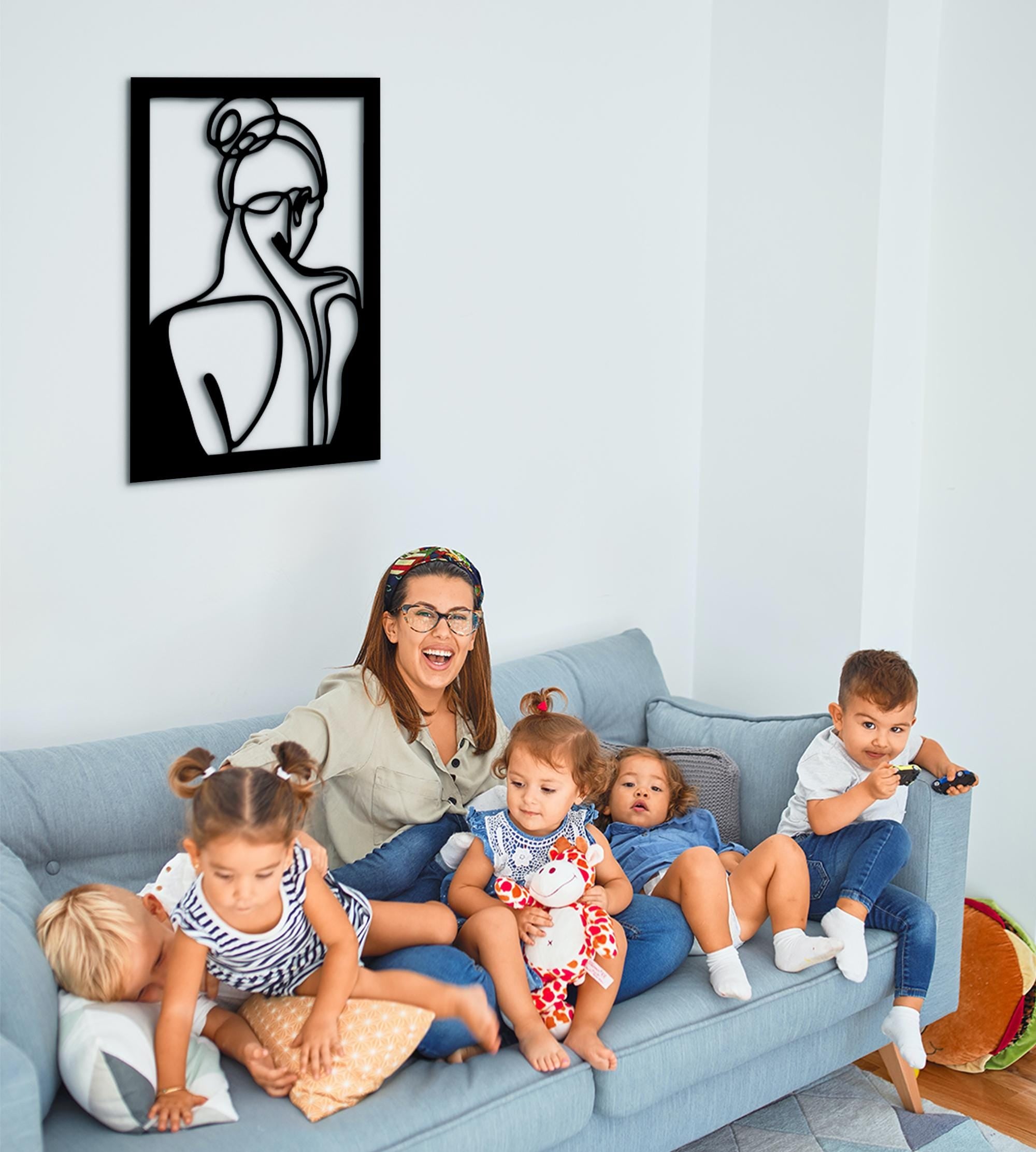 Abstract Woman Line Art: Wood Wall Decor, Minimalist Home Design