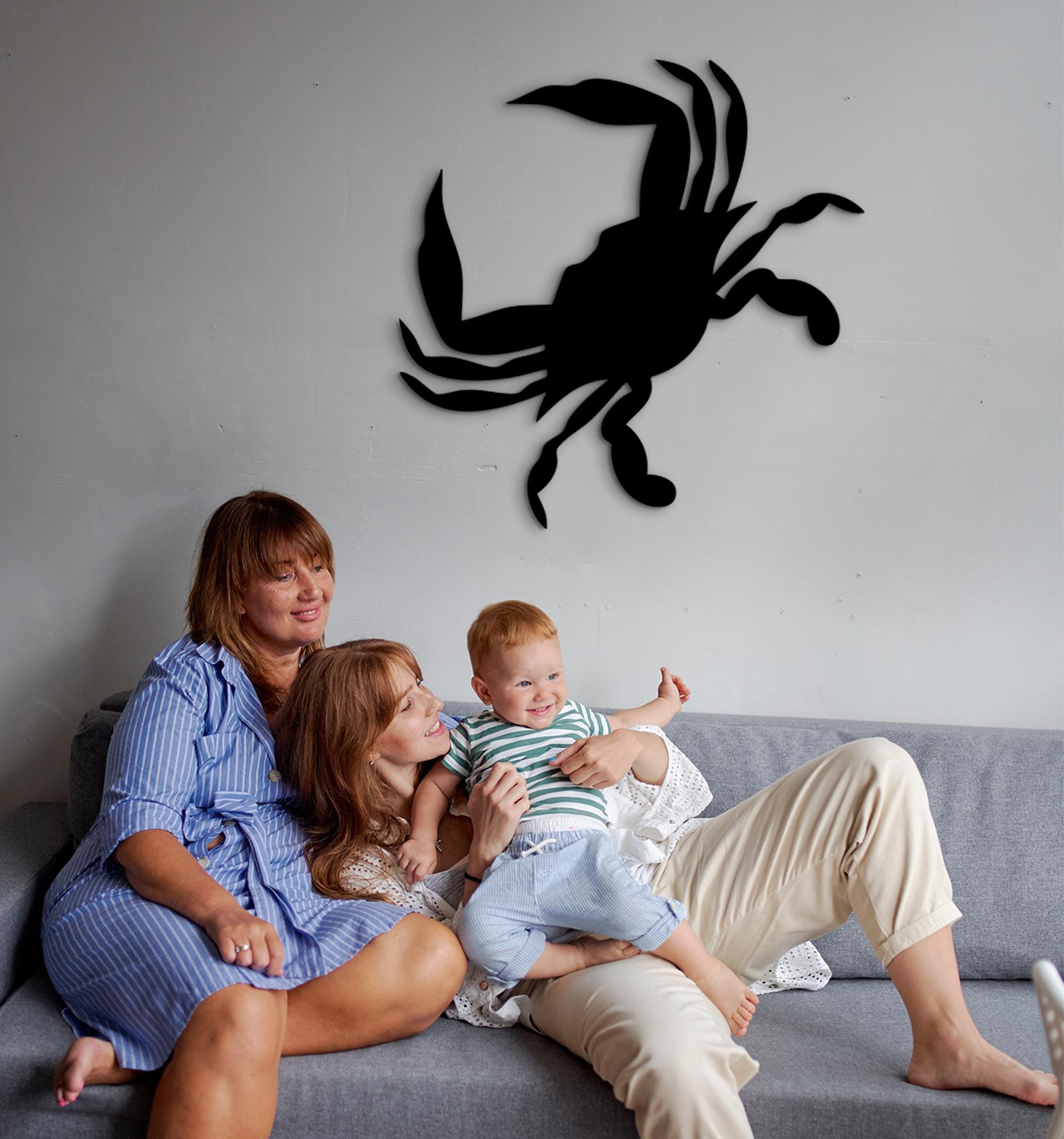 Wooden Crab Wall Art: Beach Coastal Decor