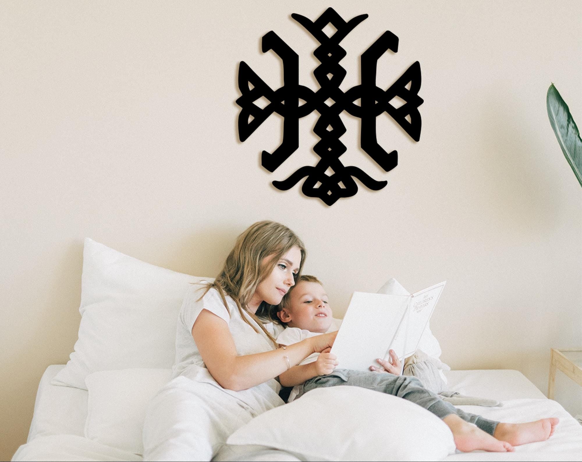 Nordic Bindrune Wood Wall Decor – Ancient Finnish Symbol